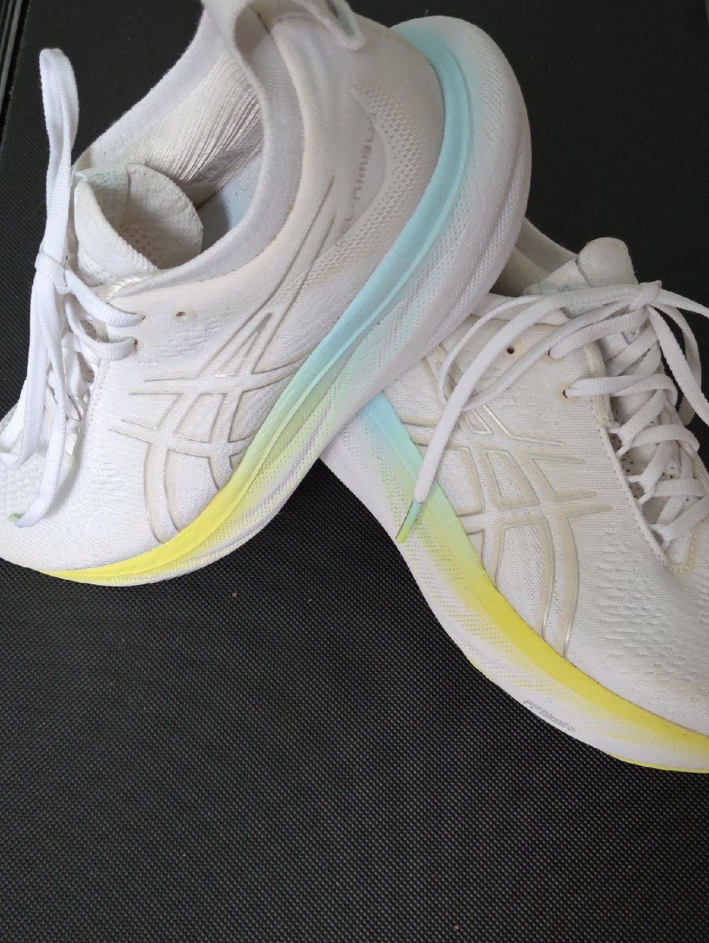 Asics Gel Nimbus Sneakers Sz 8
